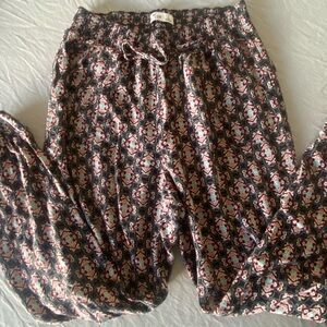 Hollister summer pants